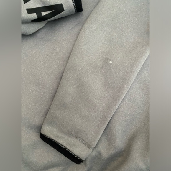 Under Armour Storm Hoodie Youth Gray and Black Fleece/ Fuzzy Water Resistant - Picture 10 of 12